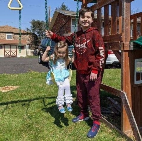 Meet your Posher, Trisha - Picture 1 of 1